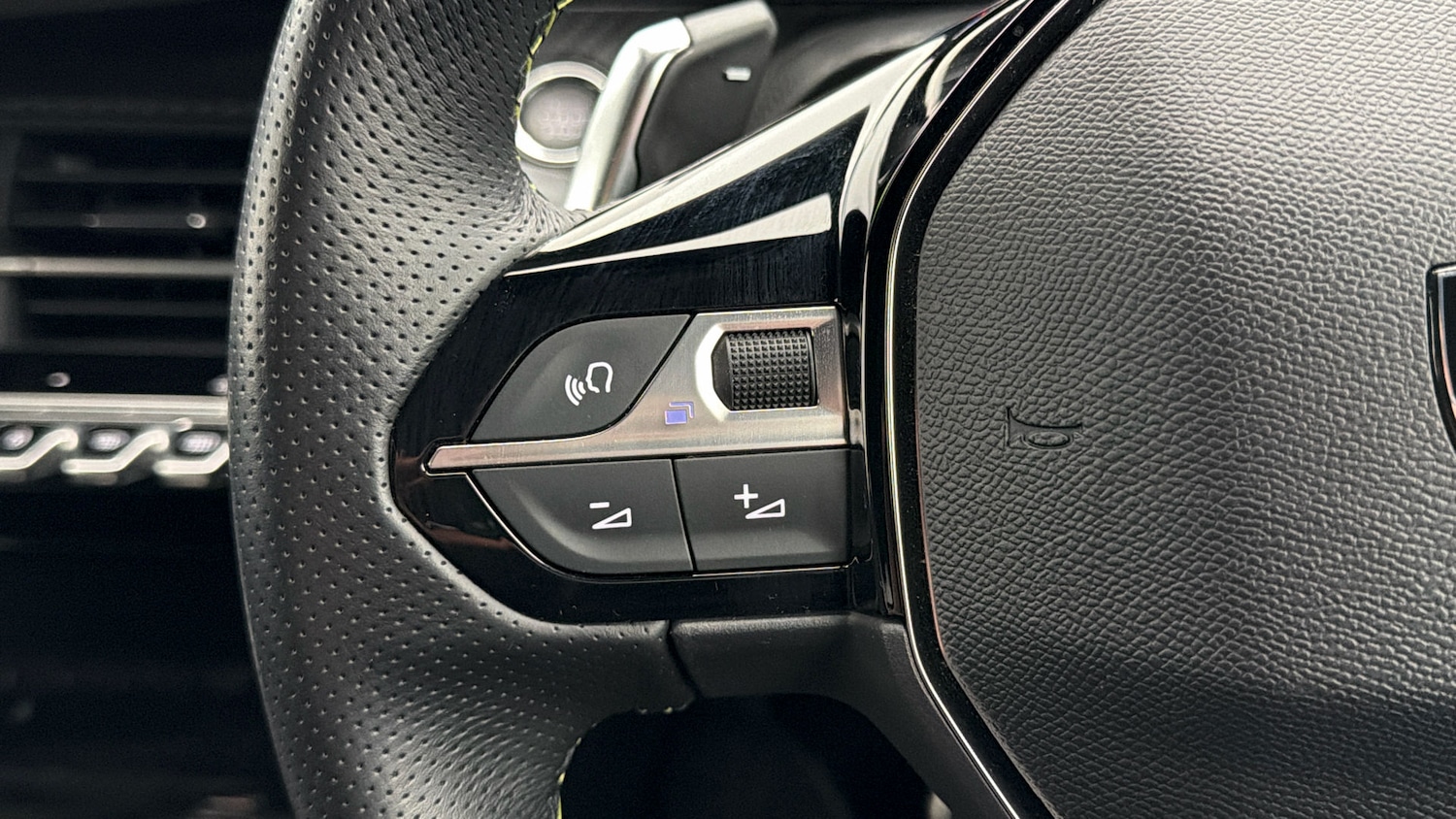 Used Peugeot 2008 2024 for sale - 78109072: Photo 23