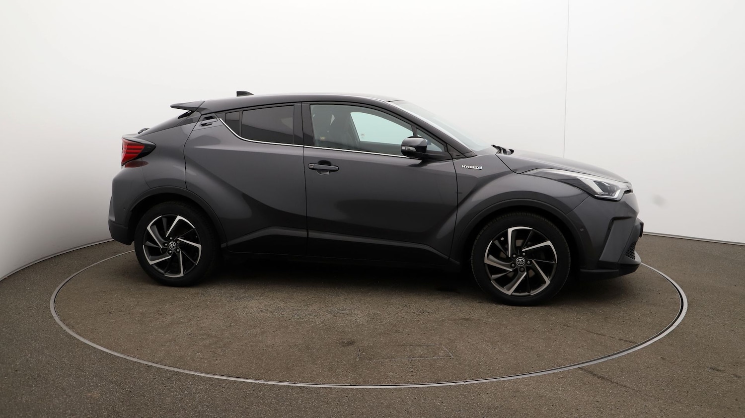 Used Toyota C-HR 2020 for sale - 76808885: Photo 41