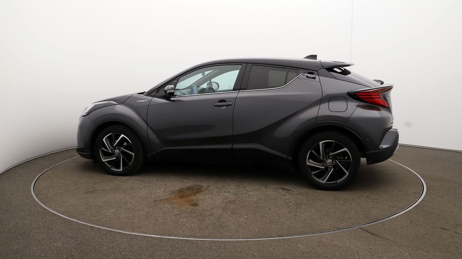 Used Toyota C-HR 2020 for sale - 76808885: Photo 51