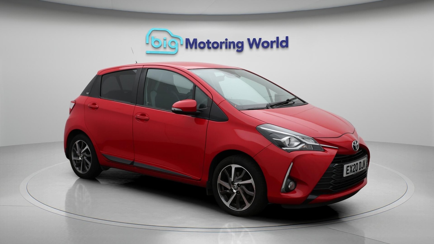 Used Toyota Yaris 2020 for sale - 76013147: Photo 2