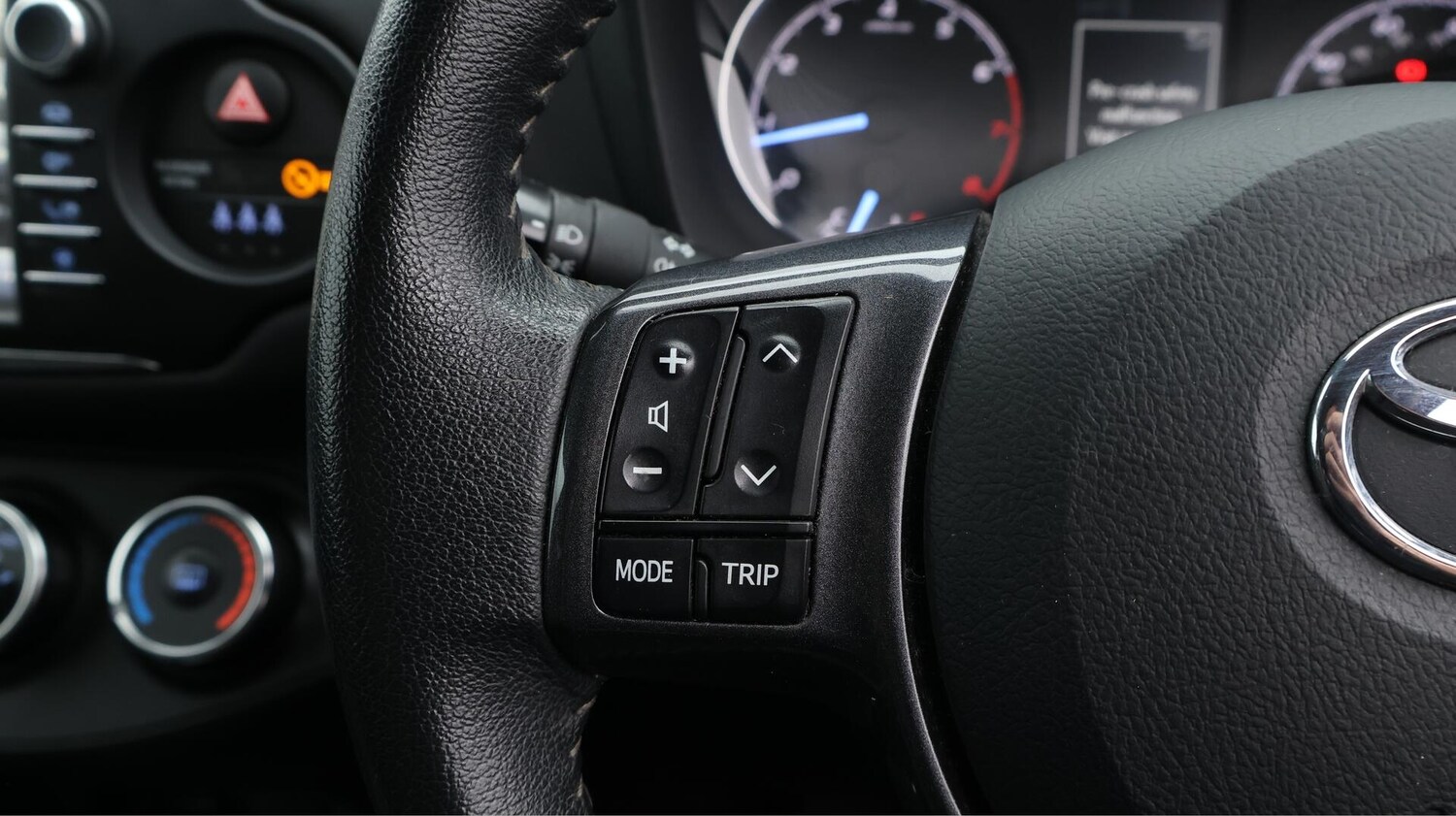 Used Toyota Yaris 2020 for sale - 76013147: Photo 25