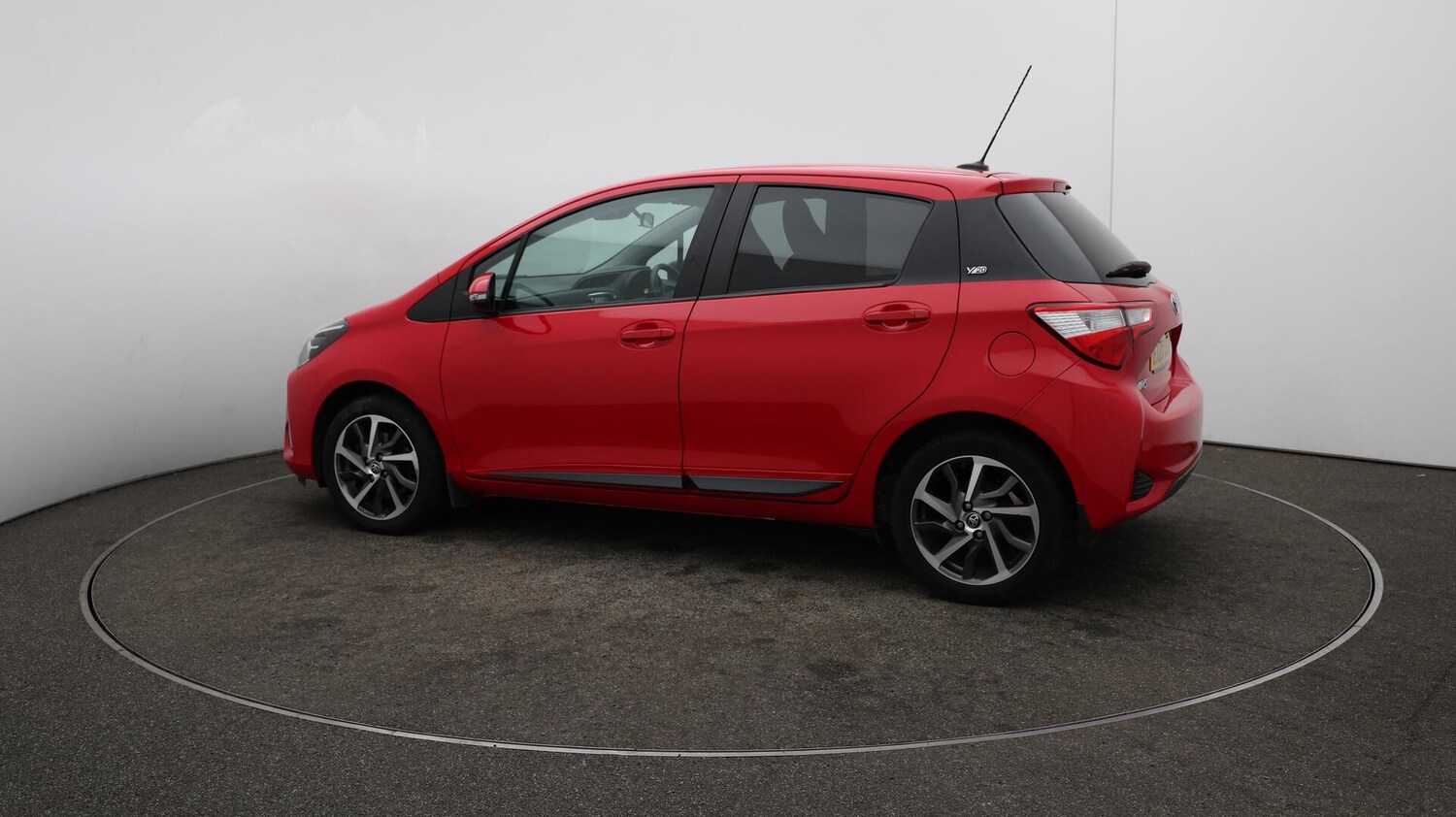 Used Toyota Yaris 2020 for sale - 76013147: Photo 47