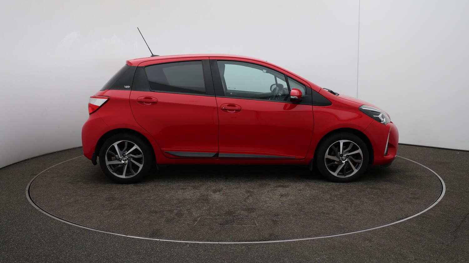 Used Toyota Yaris 2020 for sale - 76013147: Photo 49