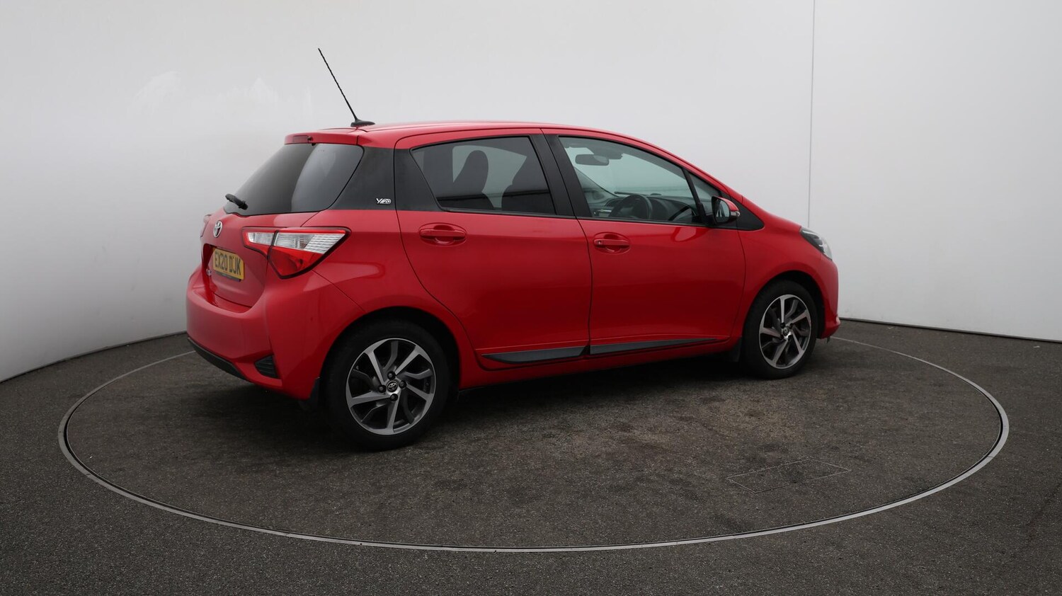 Used Toyota Yaris 2020 for sale - 76013147: Photo 52