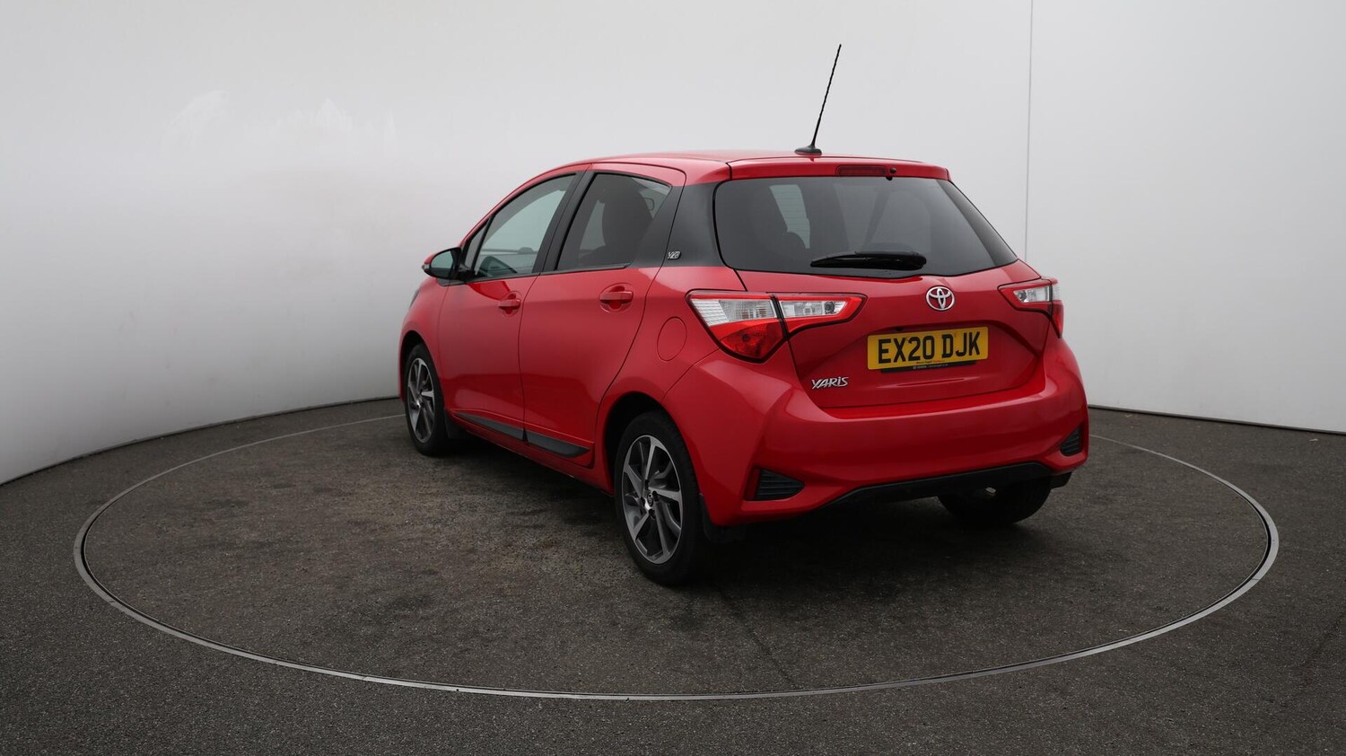 Used Toyota Yaris 2020 for sale - 76013147: Photo 61