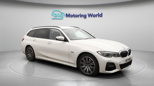 Used BMW 3 Series 2021 for sale - 76166342: Photo 2