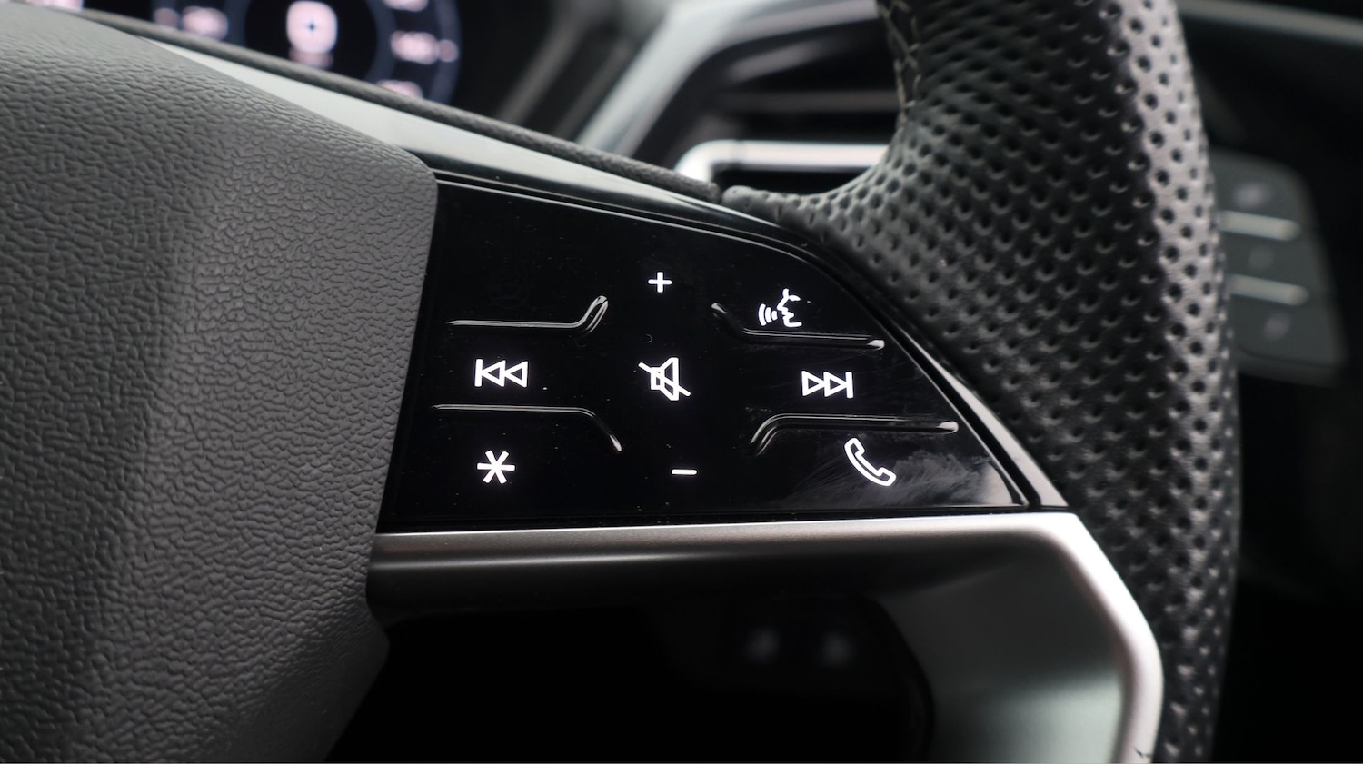 Used Audi Q4 e-tron 2024 for sale - 77382850: Photo 25