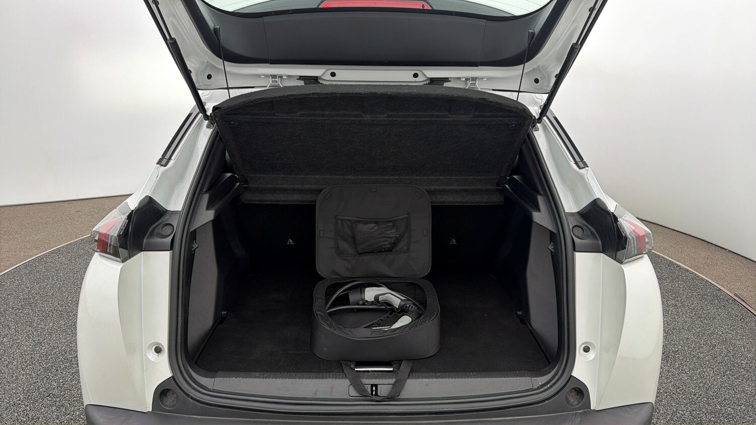 Used Peugeot 2008 2022 for sale - 78162309: Photo 16