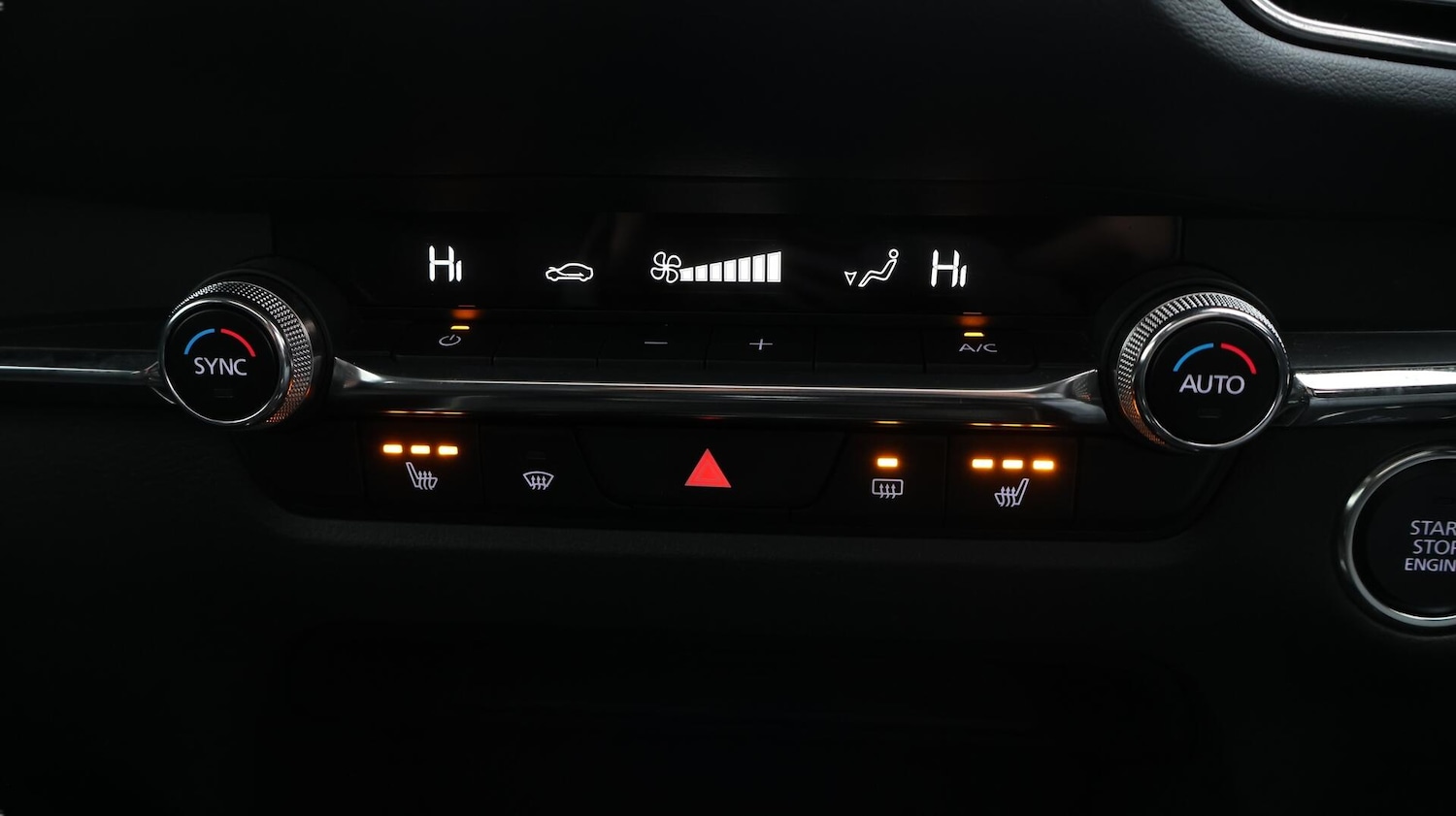 Used Mazda CX-30 2023 for sale - 76584203: Photo 13