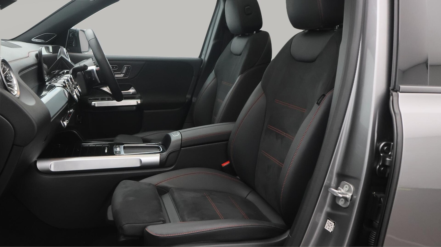 Used Mercedes-Benz EQB 2024 for sale - 76714608: Photo 15