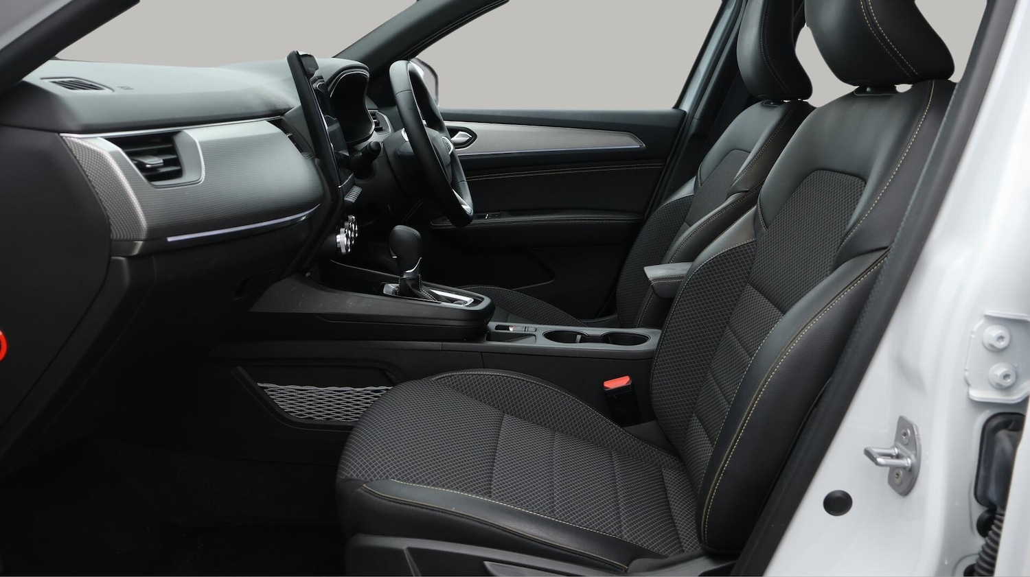 Used Renault Arkana 2025 for sale - 76538404: Photo 15