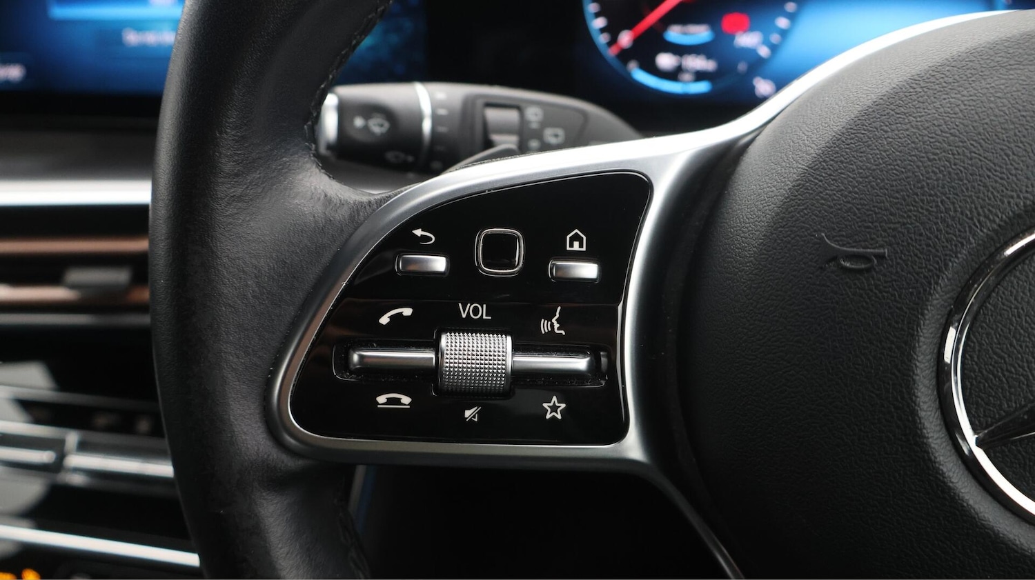 Used Mercedes-Benz EQC 2021 for sale - 76620315: Photo 26