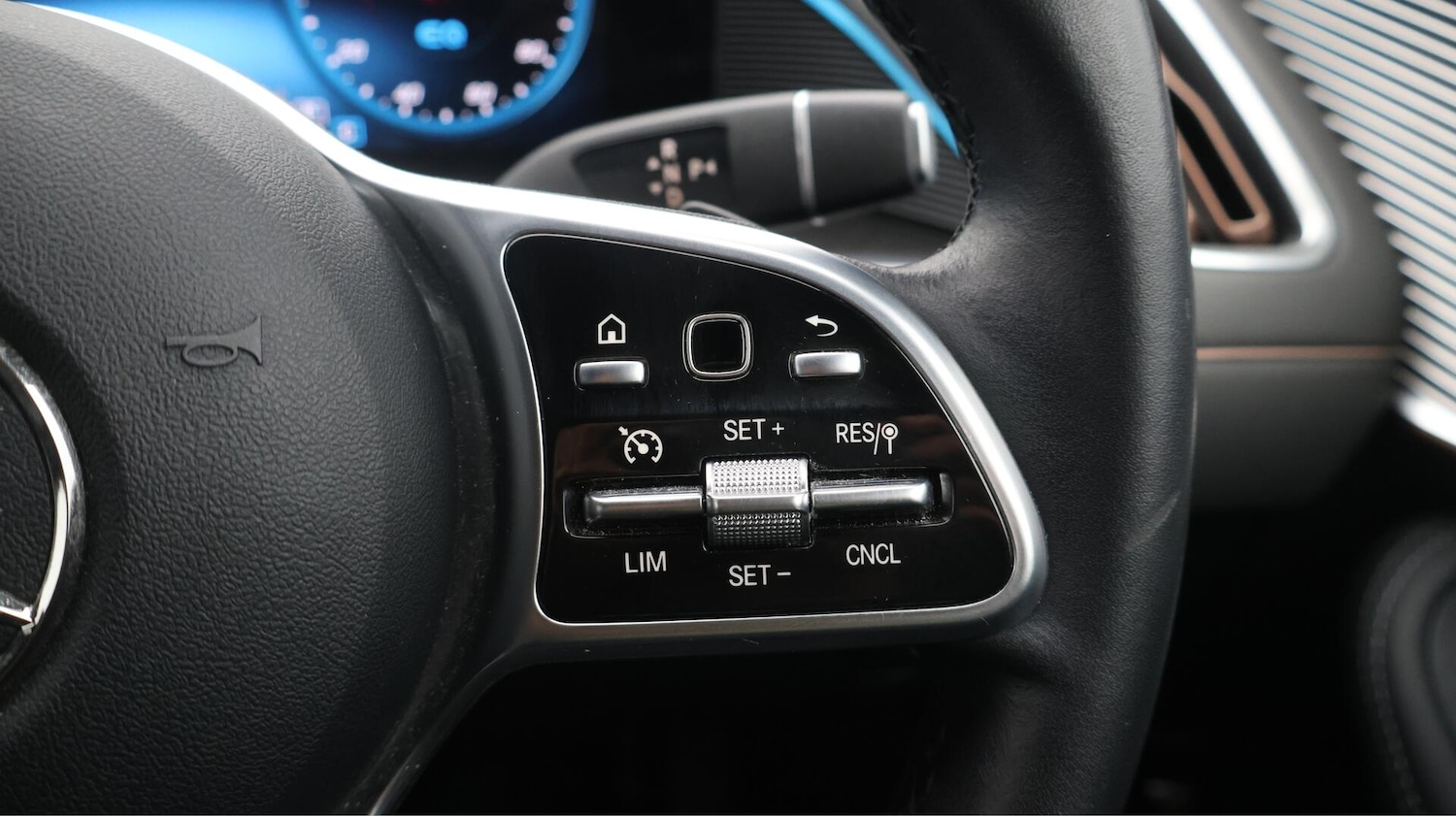 Used Mercedes-Benz EQC 2021 for sale - 76620315: Photo 27