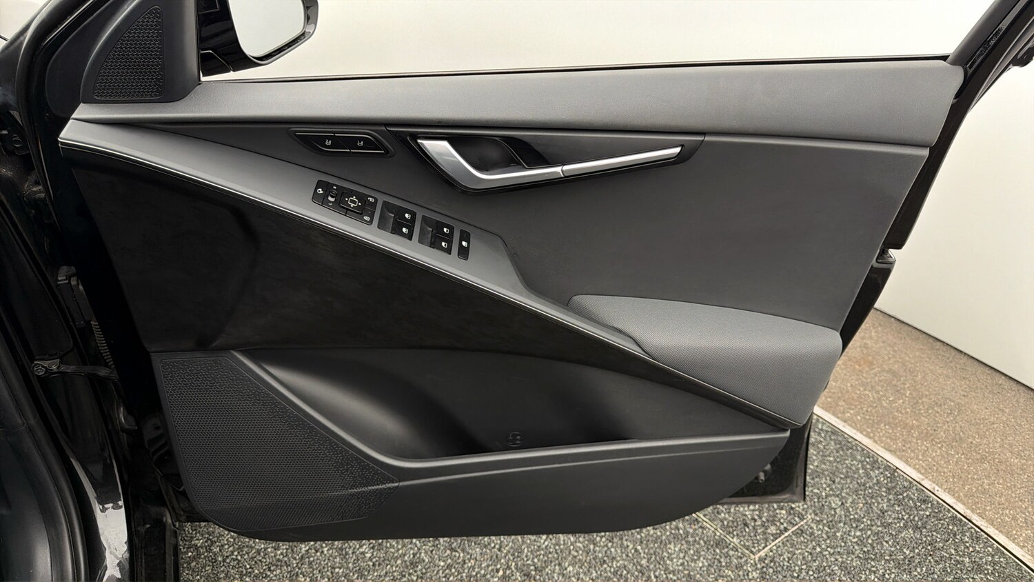 Used Kia Niro 2023 for sale - 78210110: Photo 14