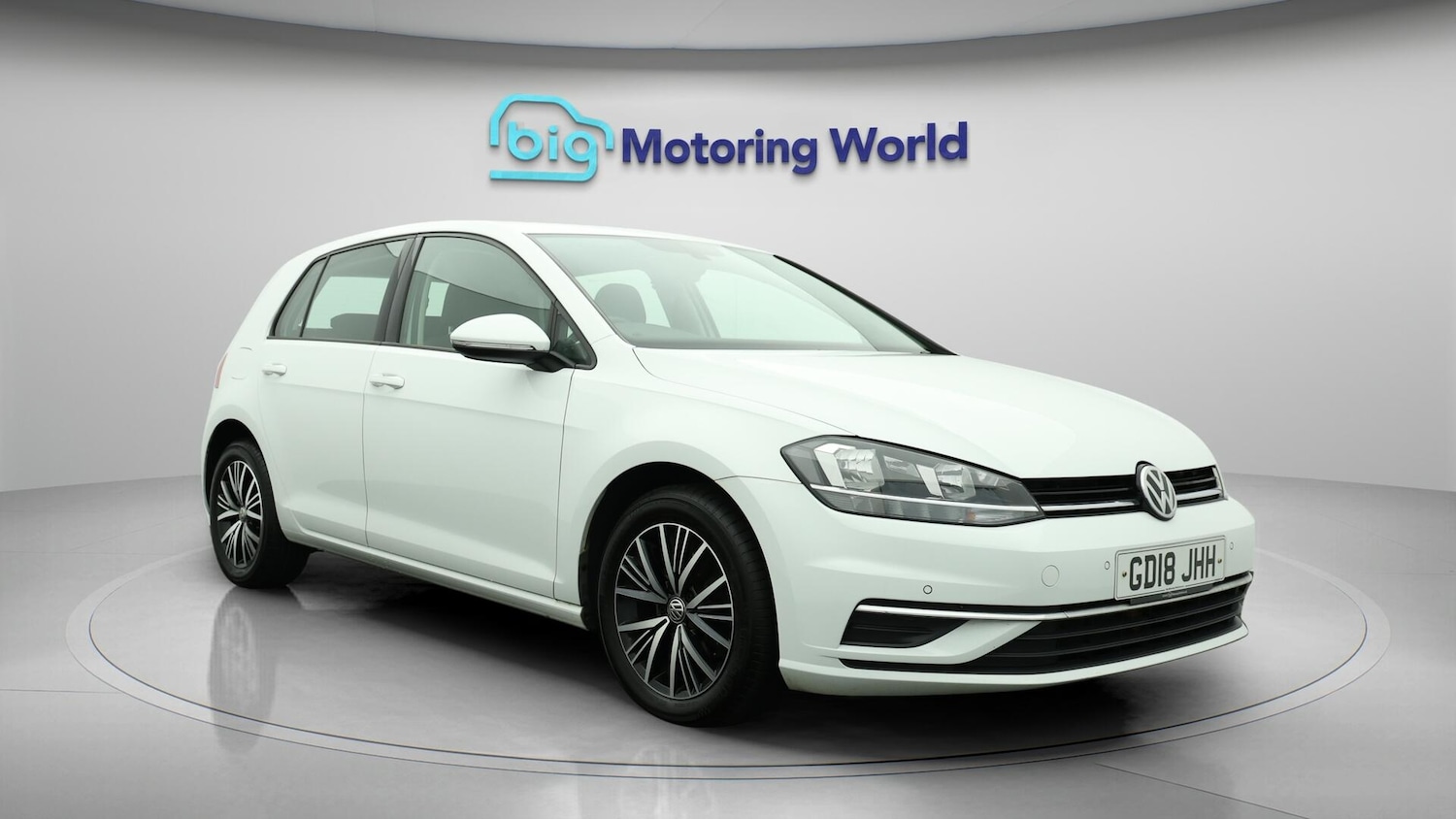 Used Volkswagen Golf 2018 for sale - 76645328: Photo 2
