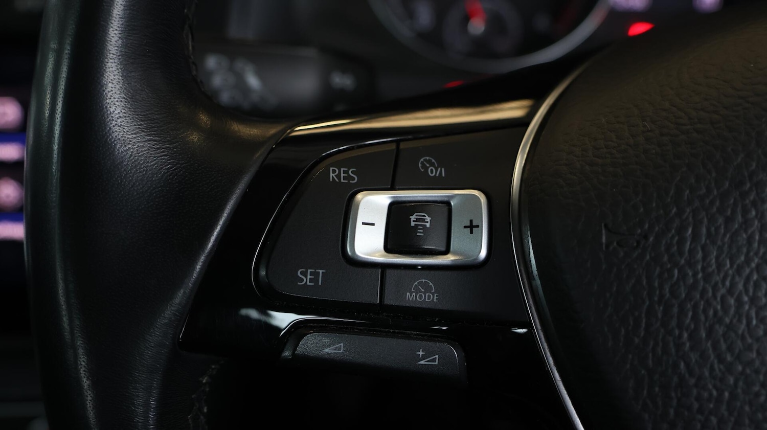 Used Volkswagen Golf 2018 for sale - 76645328: Photo 23