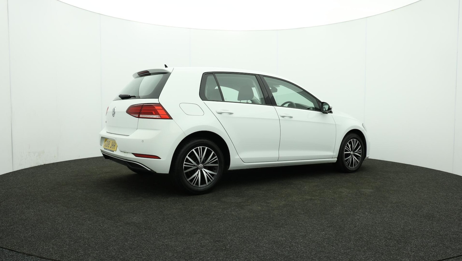 Used Volkswagen Golf 2018 for sale - 76645328: Photo 38