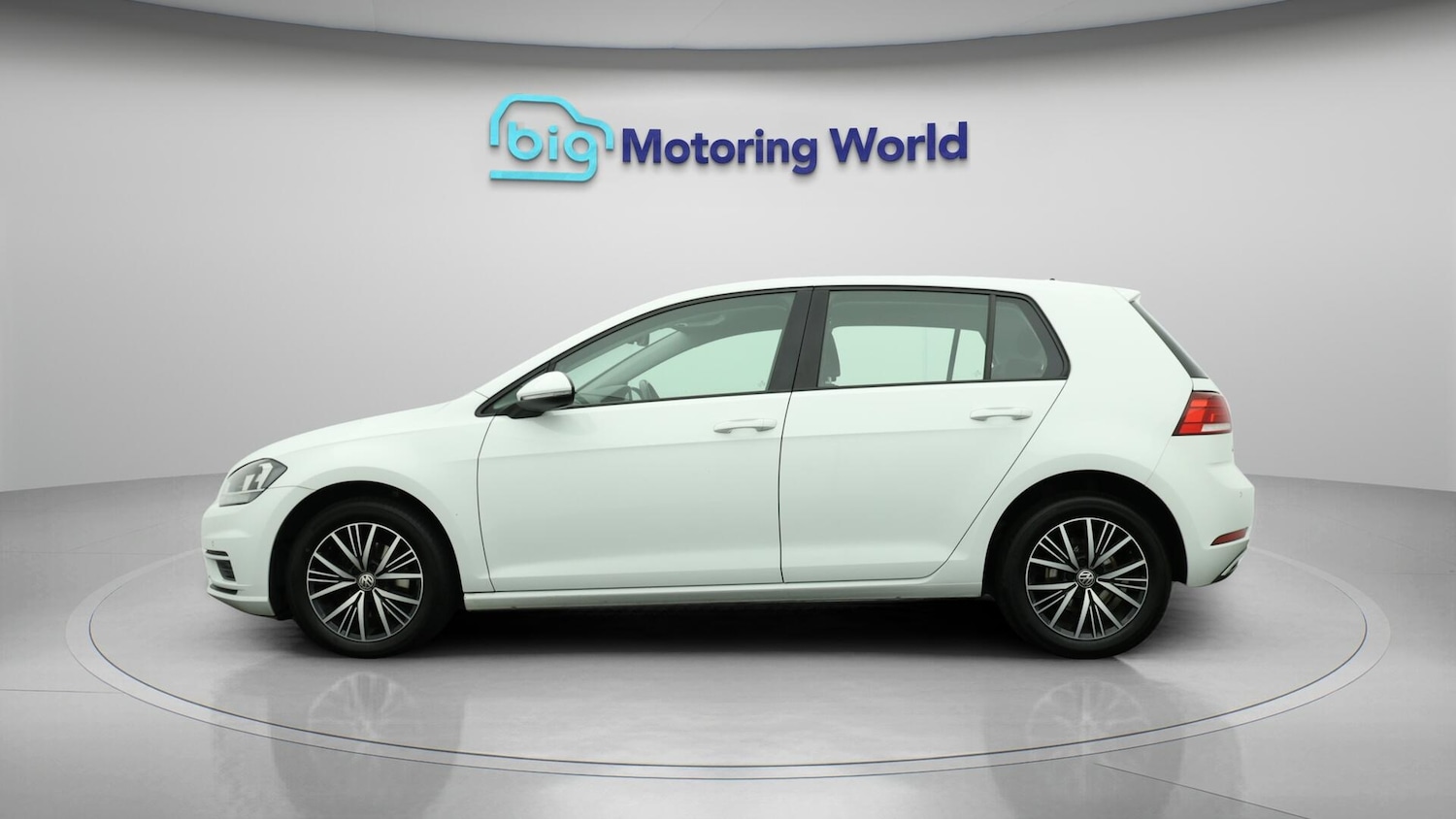 Used Volkswagen Golf 2018 for sale - 76645328: Photo 5