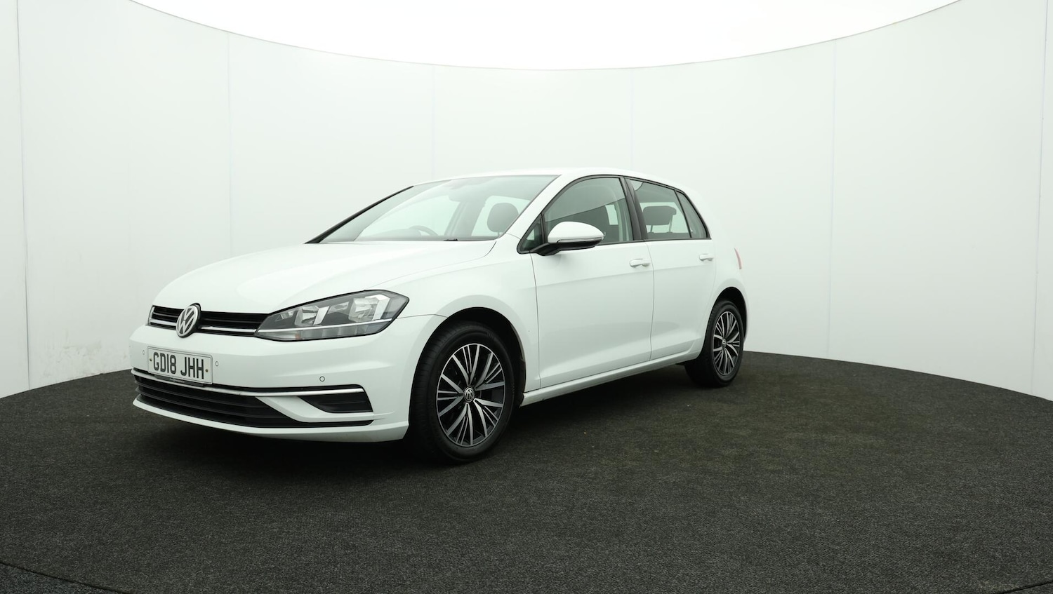 Used Volkswagen Golf 2018 for sale - 76645328: Photo 64