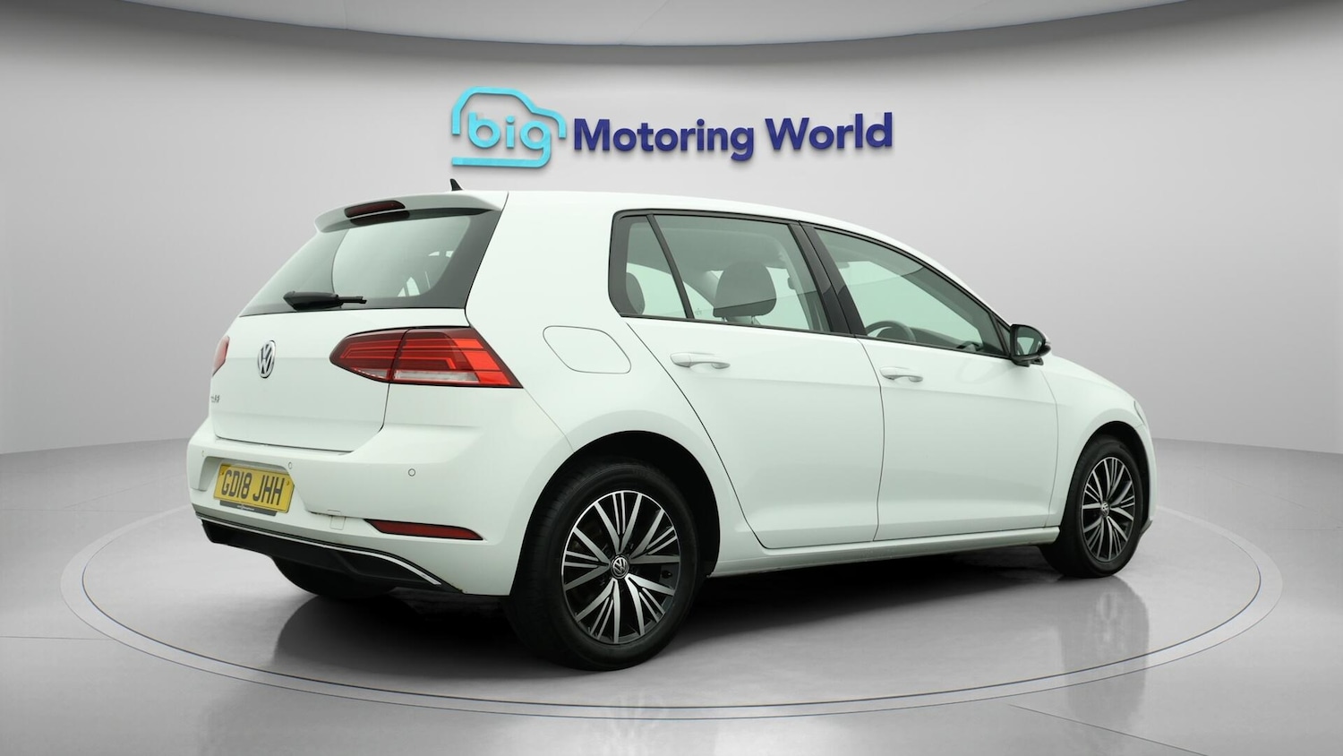 Used Volkswagen Golf 2018 for sale - 76645328: Photo 8