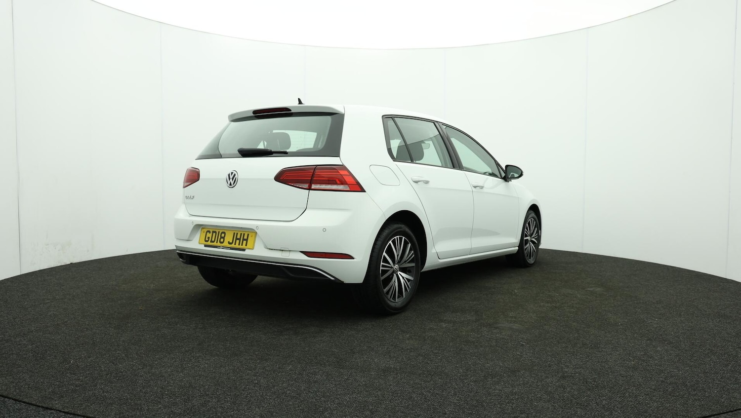 Used Volkswagen Golf 2018 for sale - 76645328: Photo 86