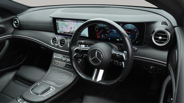 Used Mercedes-Benz E Class 2020 for sale - 76201377: Photo 10