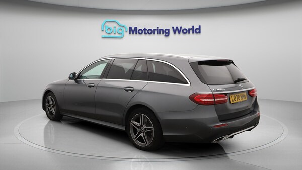 Used Mercedes-Benz E Class 2020 for sale - 76201377: Photo 6