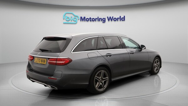 Used Mercedes-Benz E Class 2020 for sale - 76201377: Photo 8