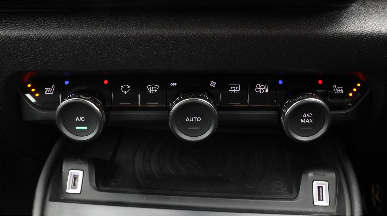 Used Citroen e-C4 2022 for sale - 77643901: Photo 12