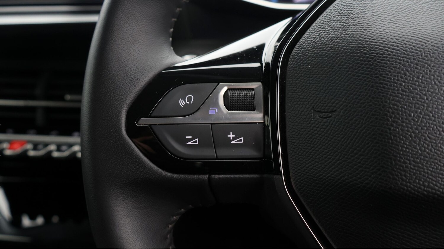 Used Peugeot 208 2022 for sale - 77232882: Photo 21