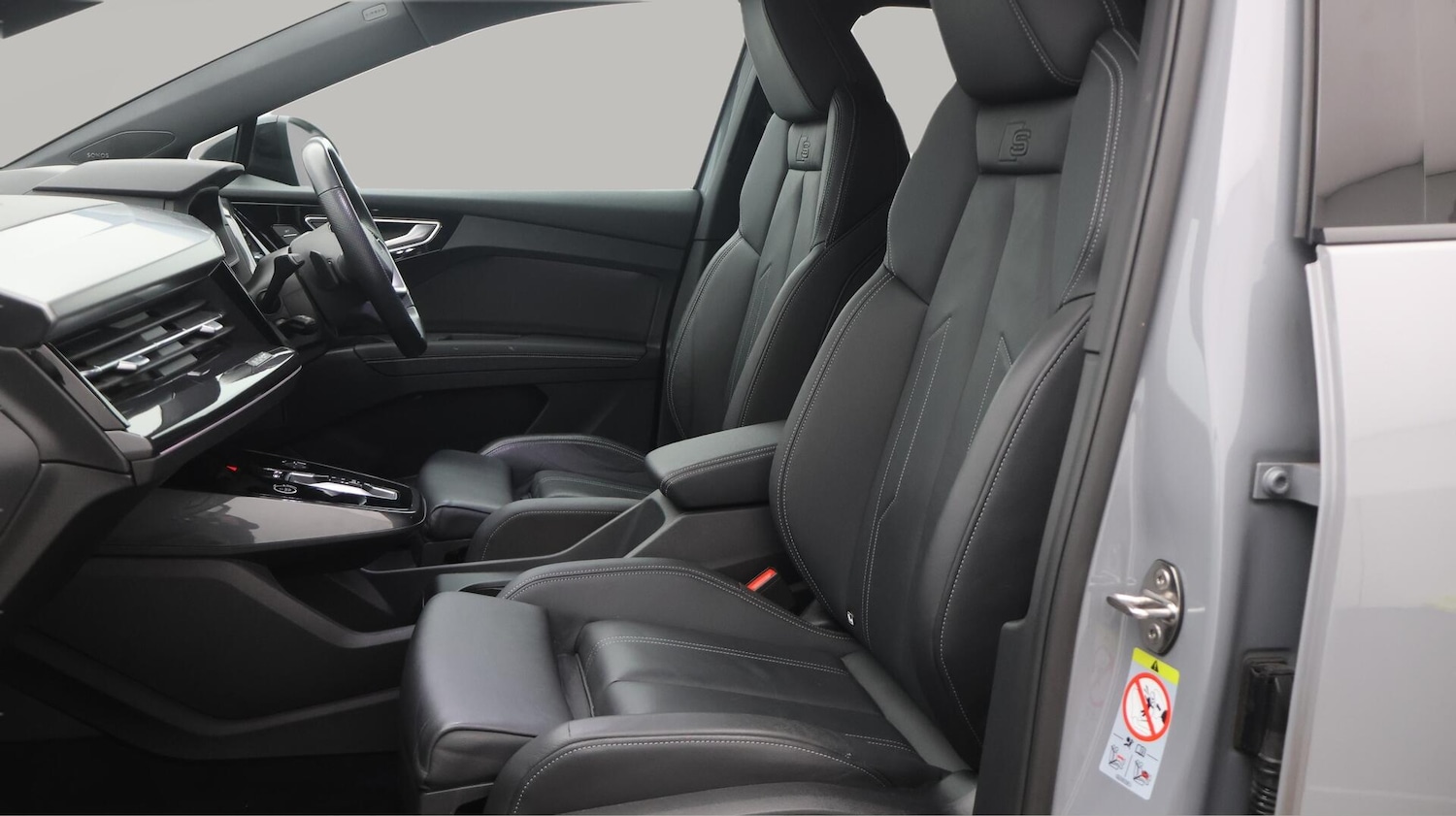 Used Audi Q4 e-tron 2022 for sale - 76689861: Photo 15