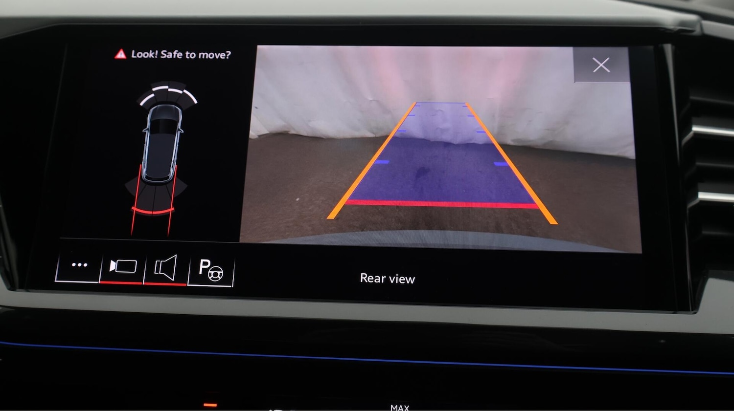 Used Audi Q4 e-tron 2022 for sale - 76689861: Photo 28