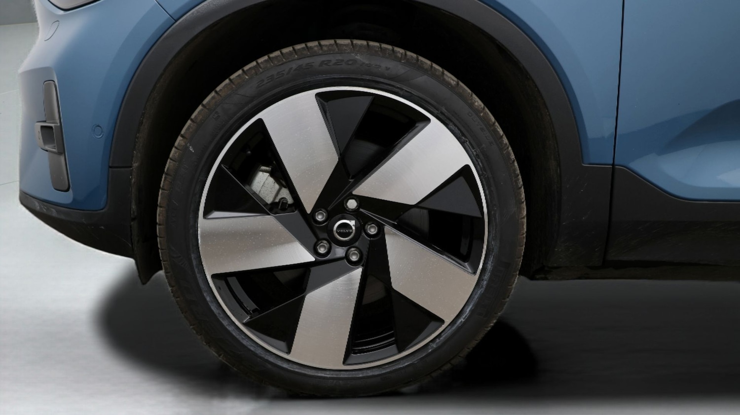 Used Volvo XC40 2023 for sale - 77349776: Photo 18