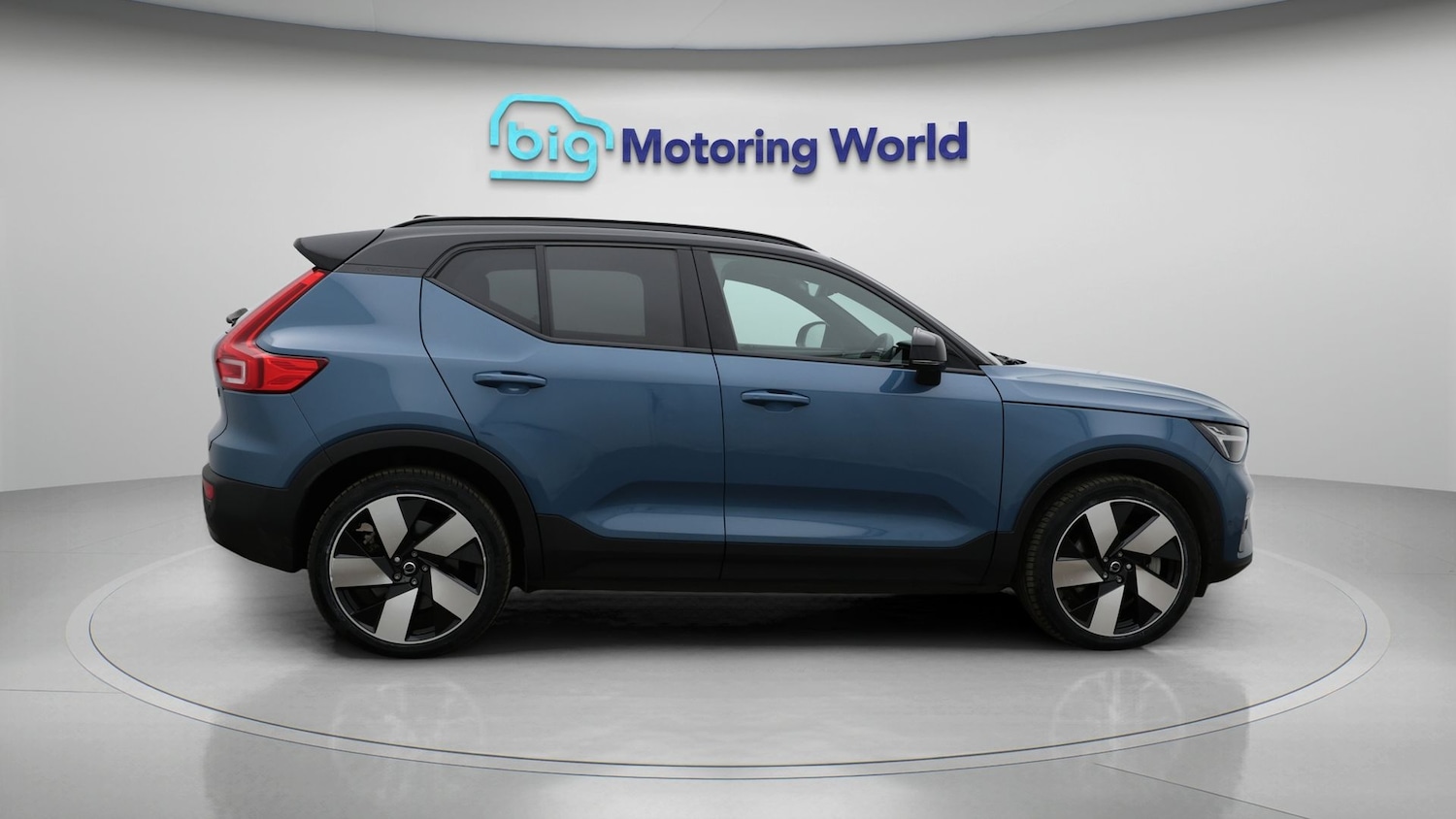 Used Volvo XC40 2023 for sale - 77349776: Photo 8