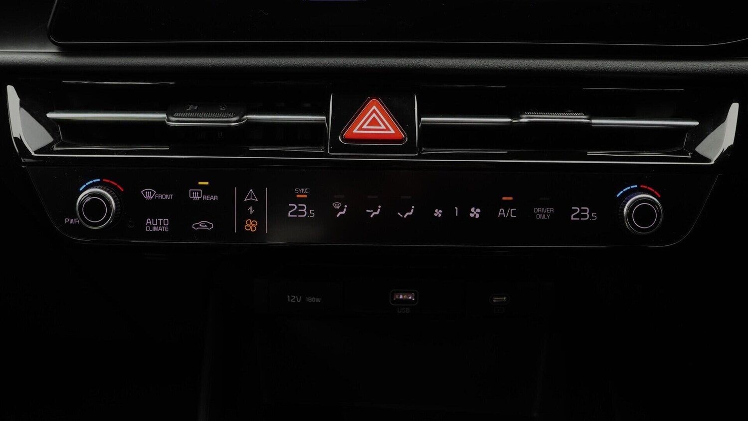 Used Kia Niro 2023 for sale - 76572631: Photo 13