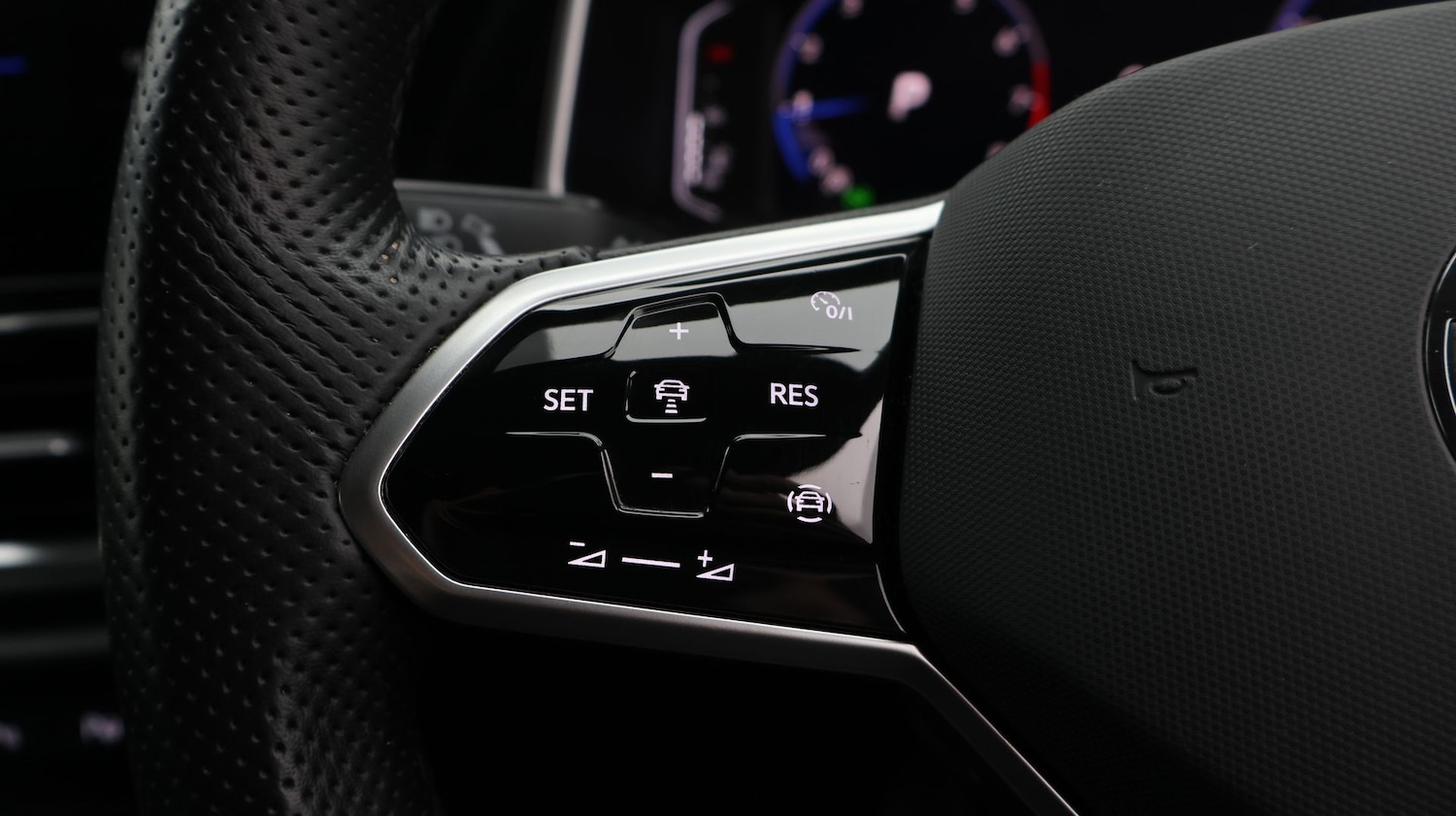 Used Volkswagen T-Roc 2022 for sale - 77521875: Photo 26