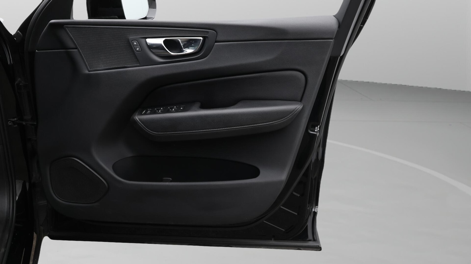 Used Volvo XC60 2018 for sale - 76432781: Photo 16