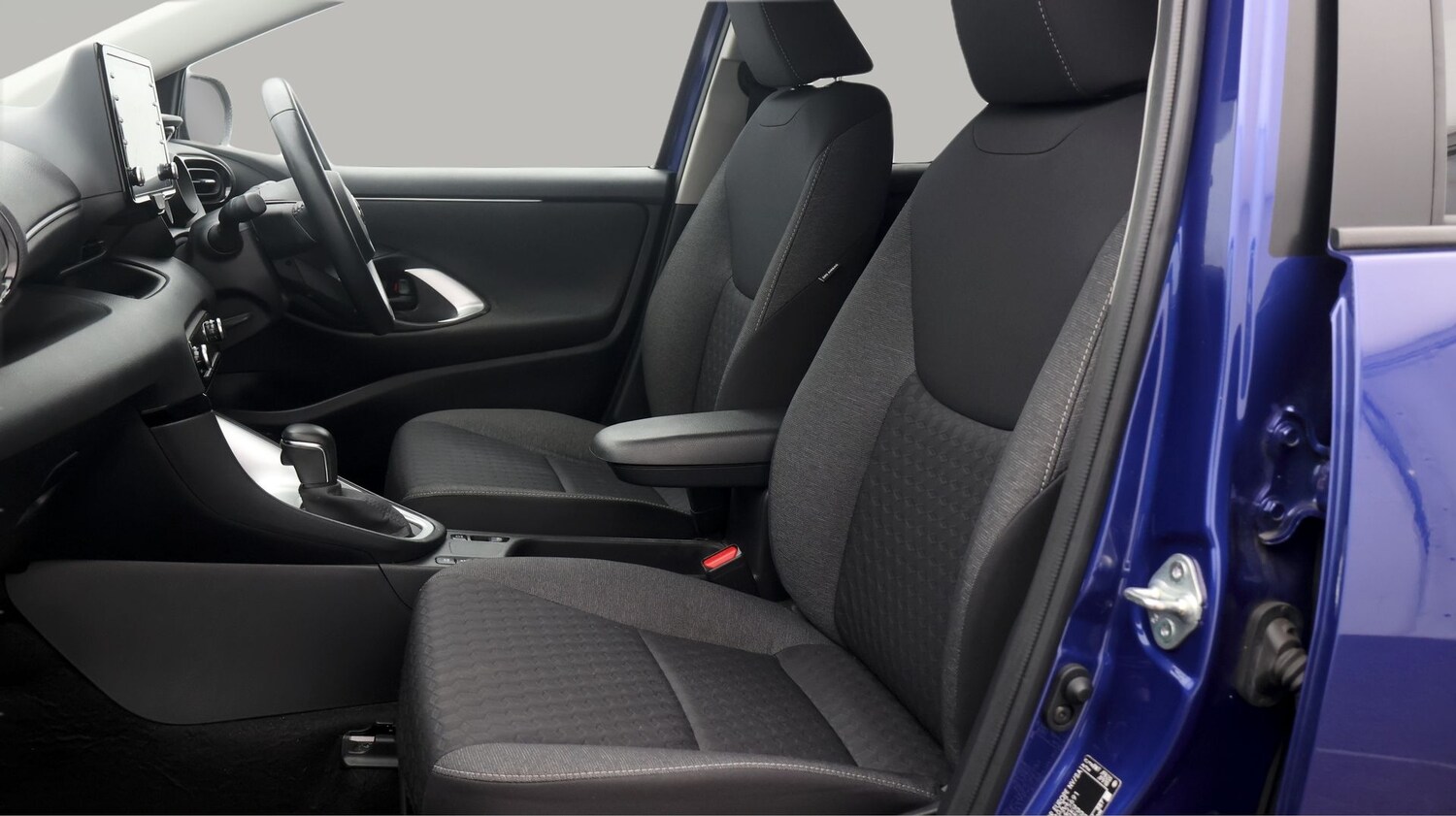 Used Toyota Yaris 2023 for sale - 77618592: Photo 14