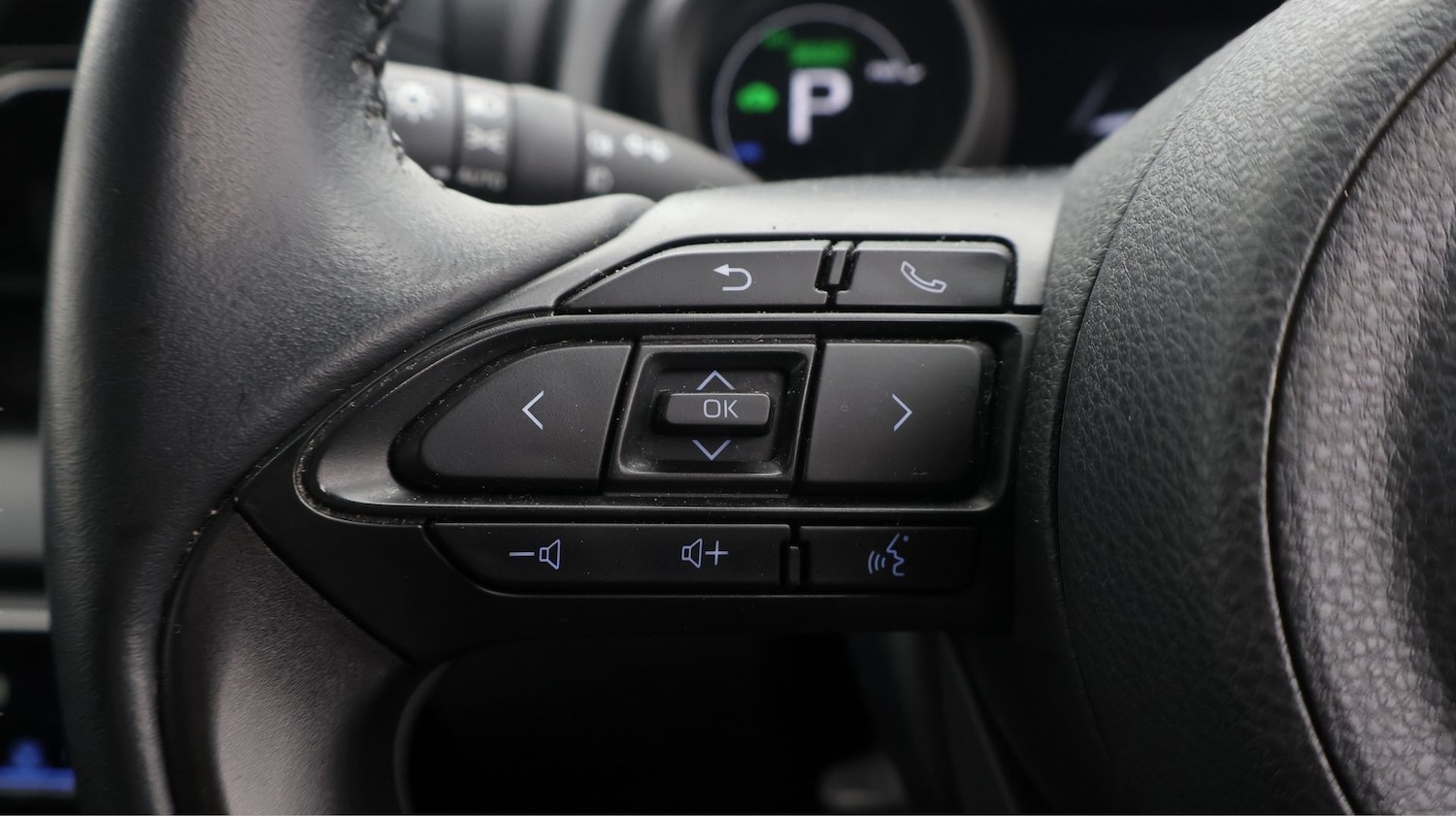 Used Toyota Yaris 2023 for sale - 77618592: Photo 24