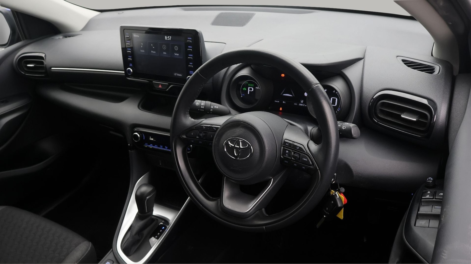 Used Toyota Yaris 2023 for sale - 77618592: Photo 9