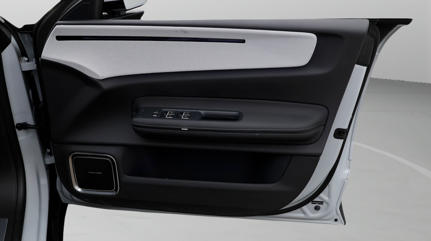 Used Polestar Polestar 4 2025 for sale - 77382849: Photo 15