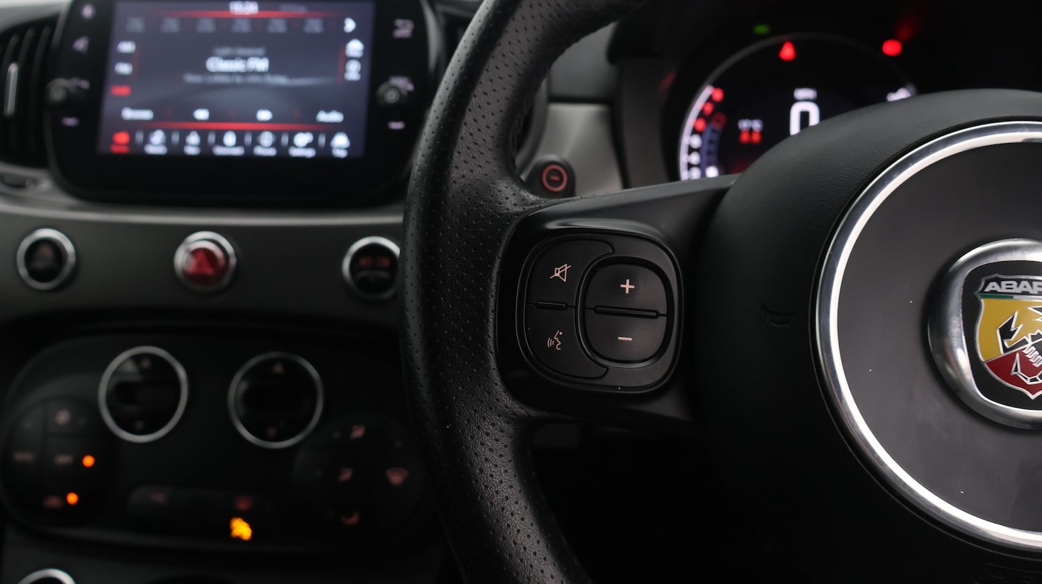 Used Abarth 595 2022 for sale - 77618644: Photo 25