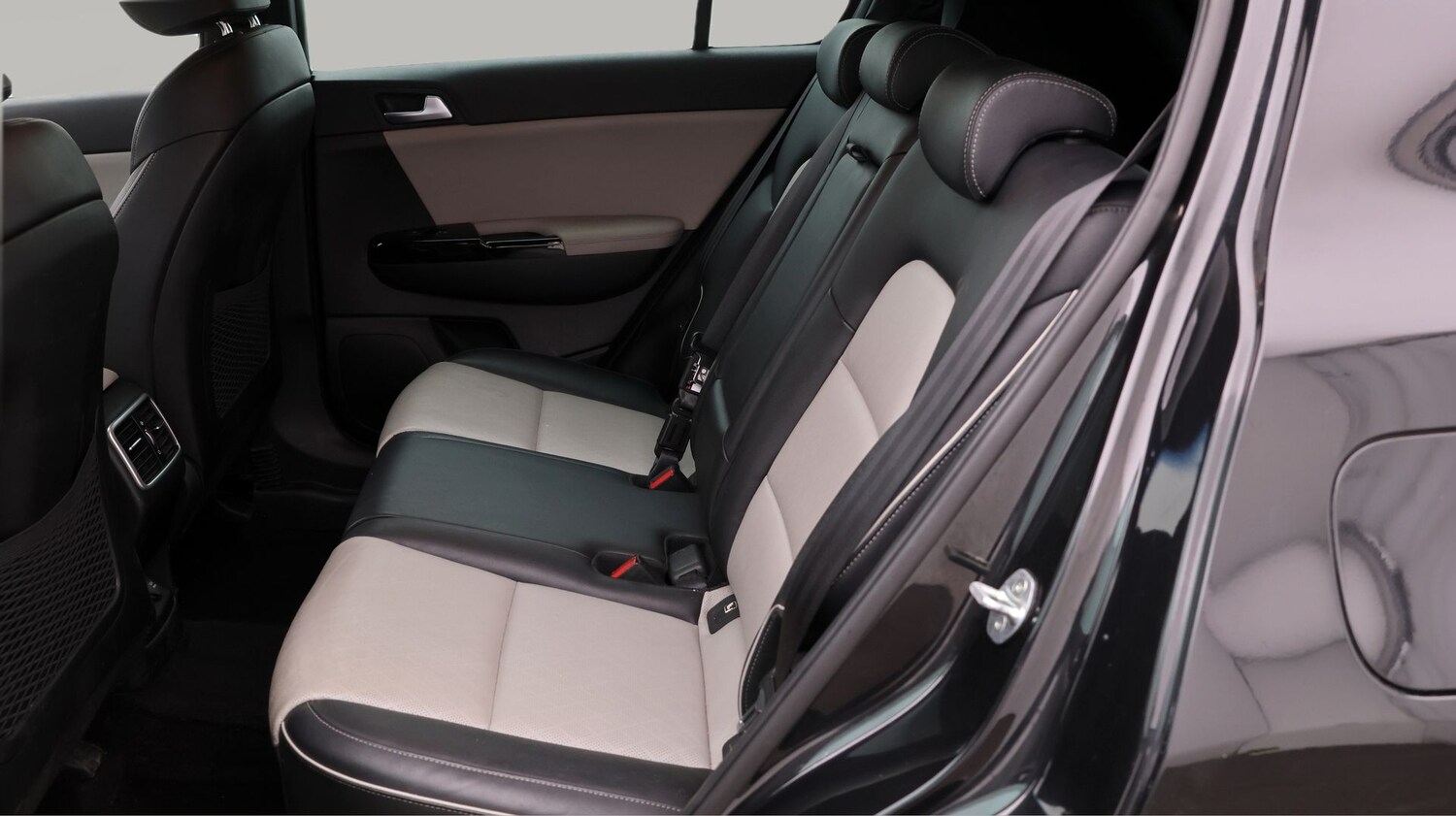 Used Kia Sportage 2021 for sale - 77701196: Photo 16