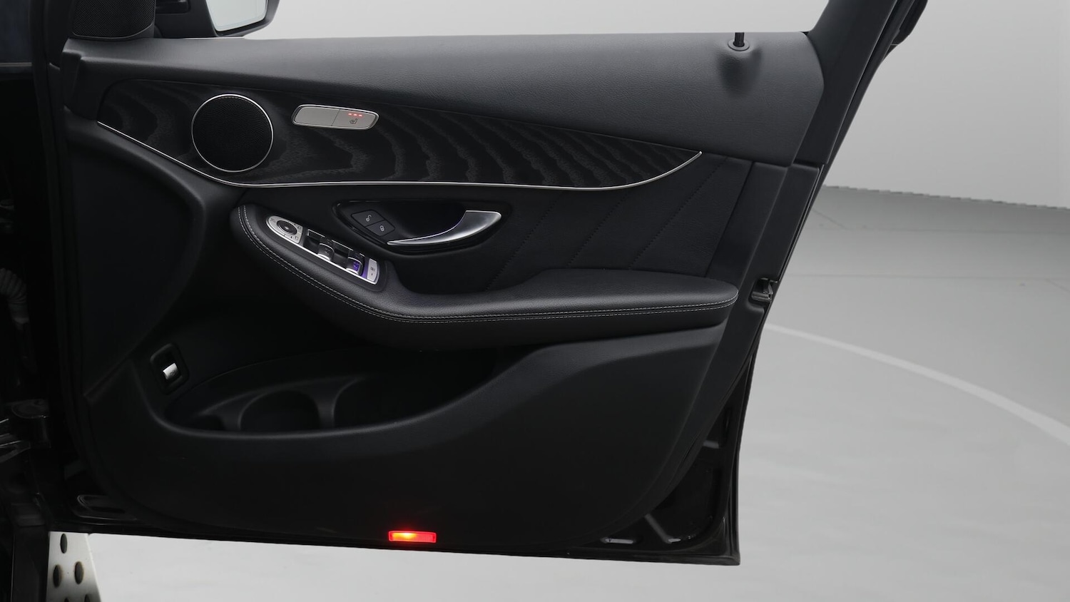 Used Mercedes-Benz GLC 2020 for sale - 76549729: Photo 16