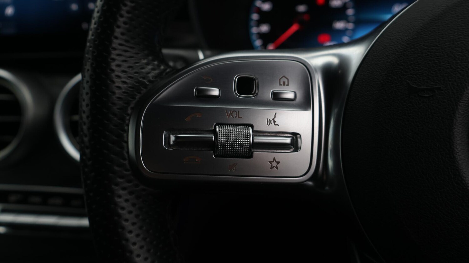 Used Mercedes-Benz GLC 2020 for sale - 76549729: Photo 24