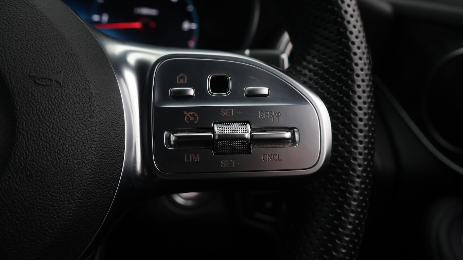 Used Mercedes-Benz GLC 2020 for sale - 76549729: Photo 25