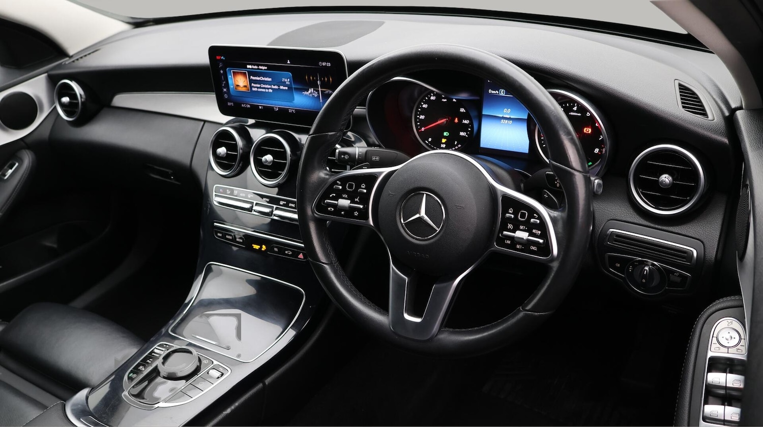 Used Mercedes-Benz C Class 2020 for sale - 76735187: Photo 10