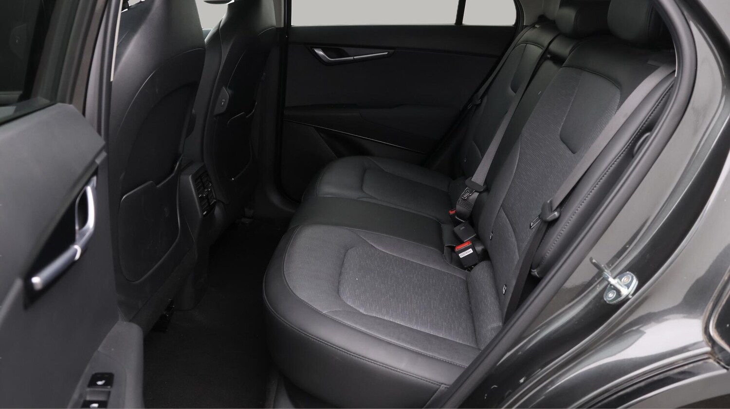 Used Kia Niro 2023 for sale - 76644954: Photo 17