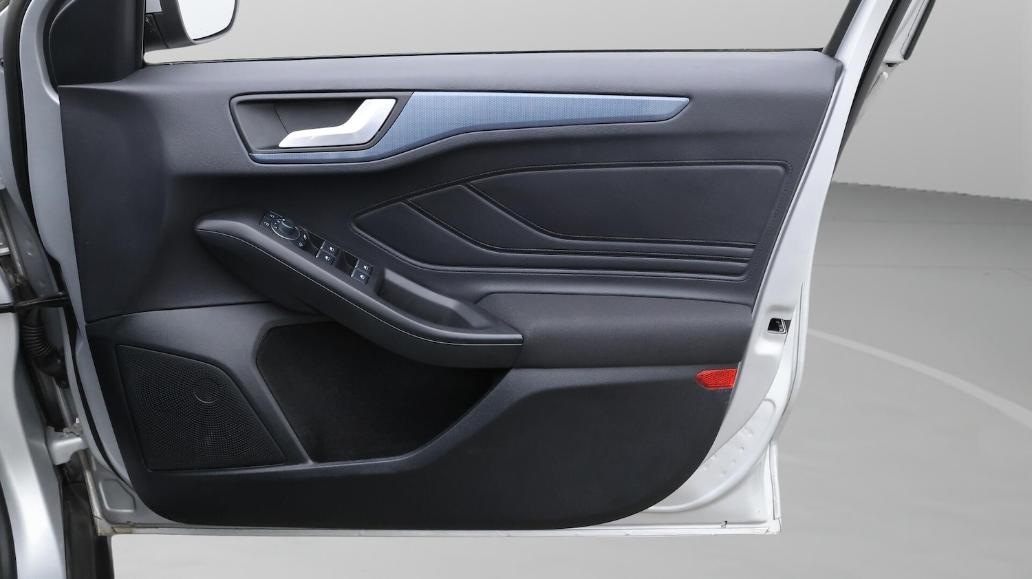 Used Ford Focus 2023 for sale - 76432433: Photo 16