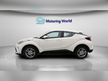 Used Toyota C-HR 2021 for sale - 77199258: Photo